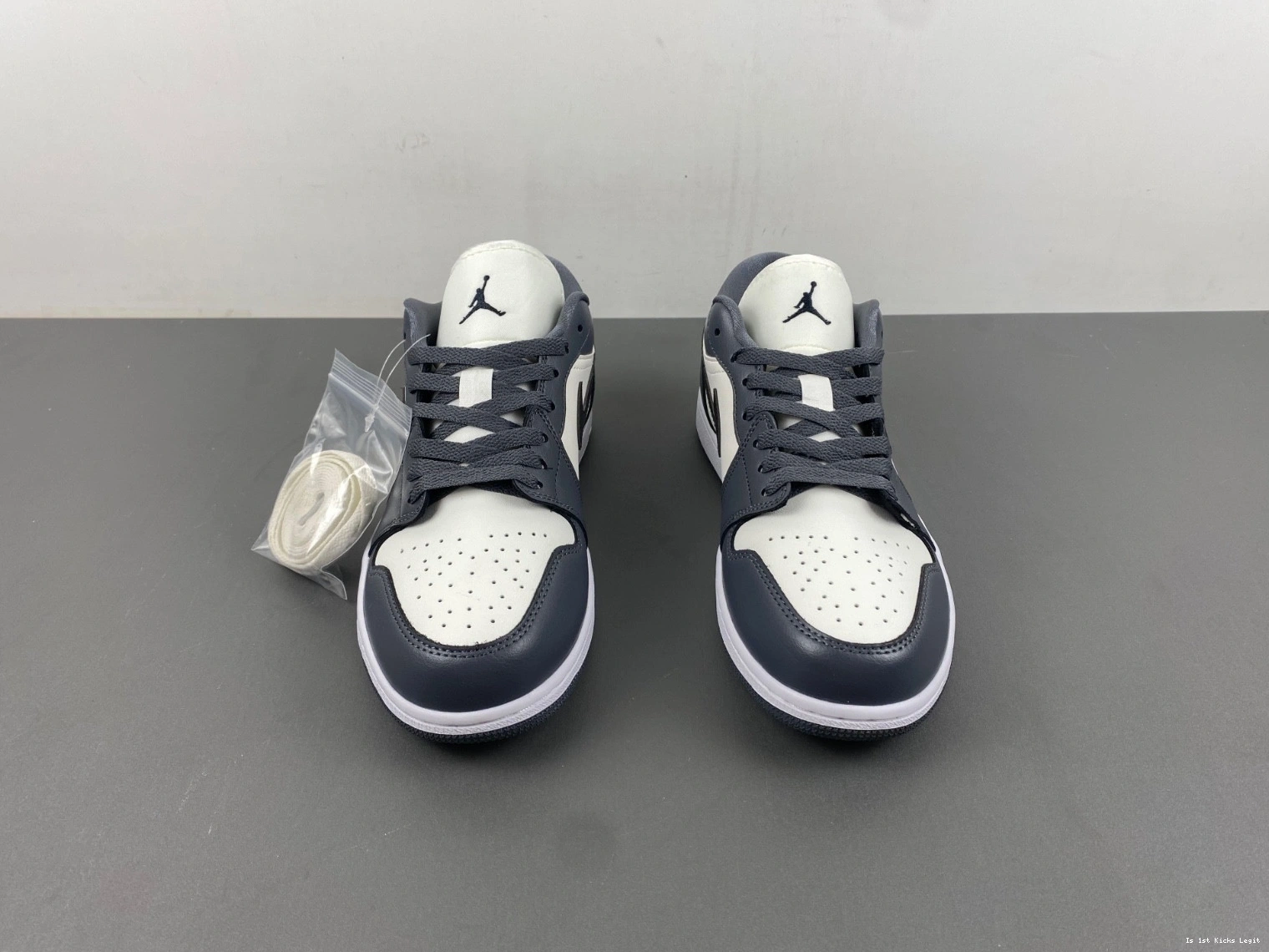 Dark Jordan 1 Grey Low (Women's) DC0774-102 - 1211